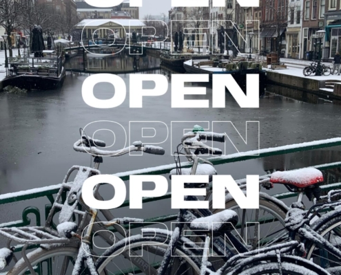 open met sneeuw
